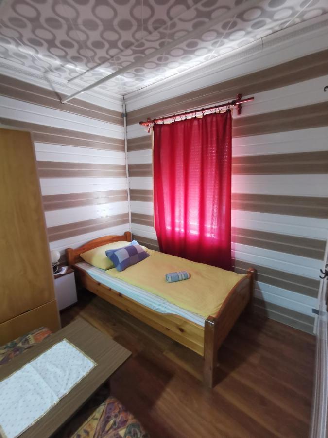 Edit Vendeghaz Tiszaújváros 外观 照片