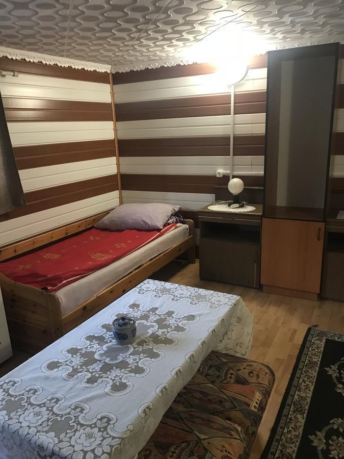 Edit Vendeghaz Tiszaújváros 外观 照片